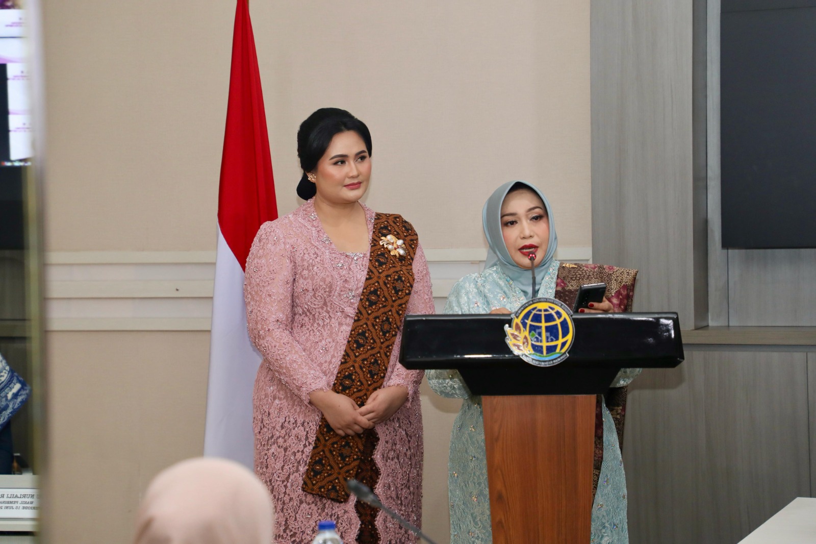 Perempuan Tangguh