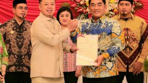 Serahkan Sertipikat